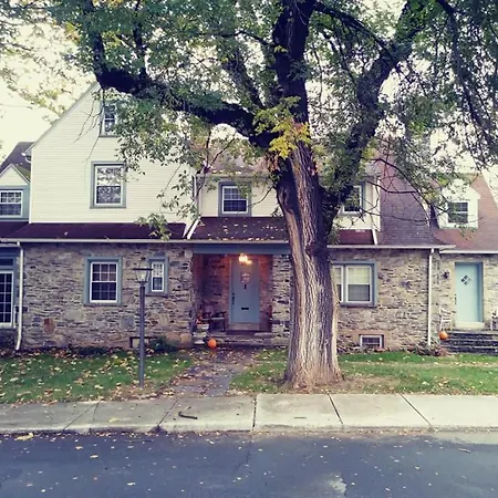 Sleepy Hollow Manor-3