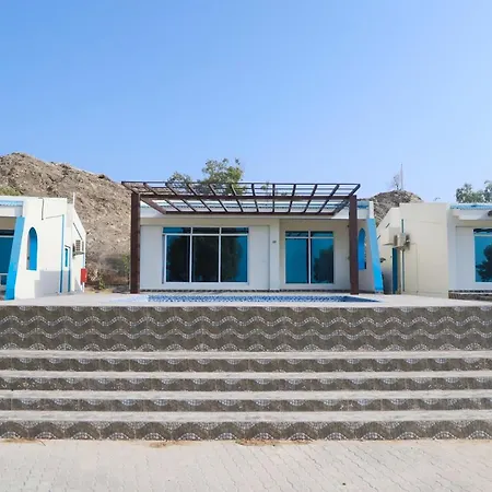 Capital O 224 Holiday Beach Resort-3