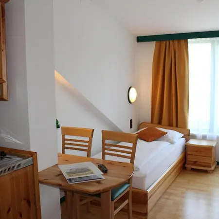 Hotel Asperner Löwe-2
