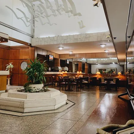 Balmoral Plaza Hotel-3