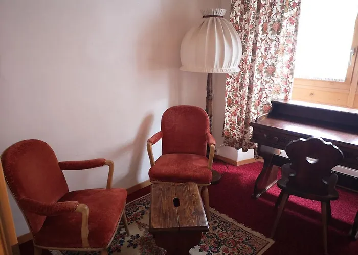 Historisches Hotel Piz Ela Berguen