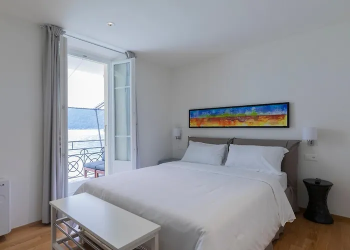 Lac Hotel