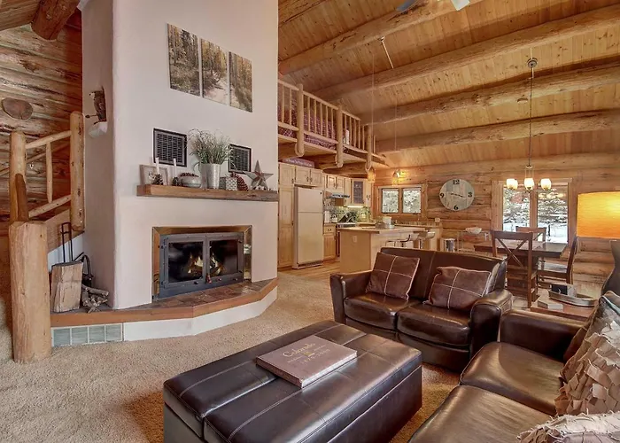 8 Mi To Gondola: Cozy Breckenridge Cabin W/ Deck!