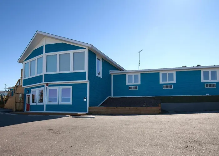 Anchor Inn Hotel And Suites