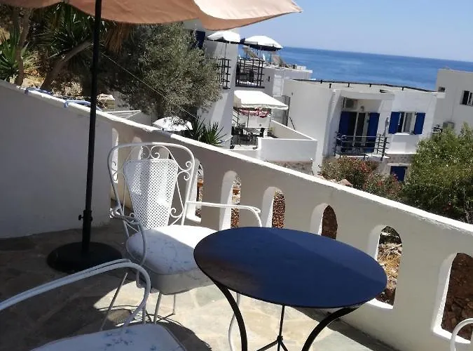 Oasis Hotel Loutro