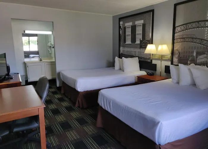 Sprucewood Inn