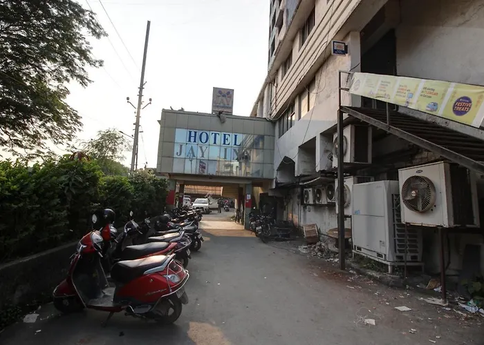 Hotel Jay International