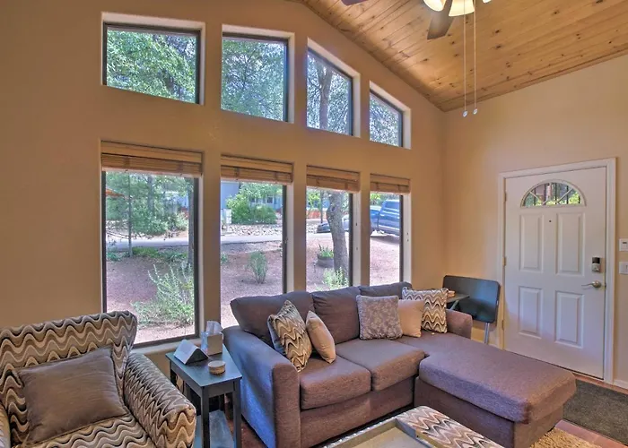 Forest-View Retreat In Payson, Close To Hiking!