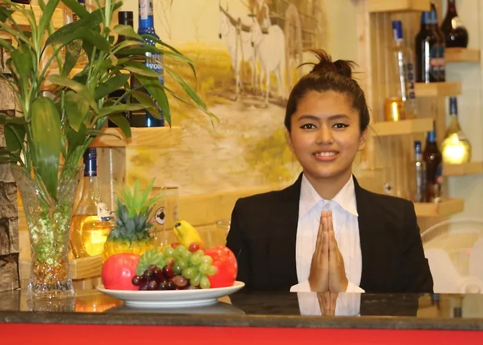 Hotel Happy Home