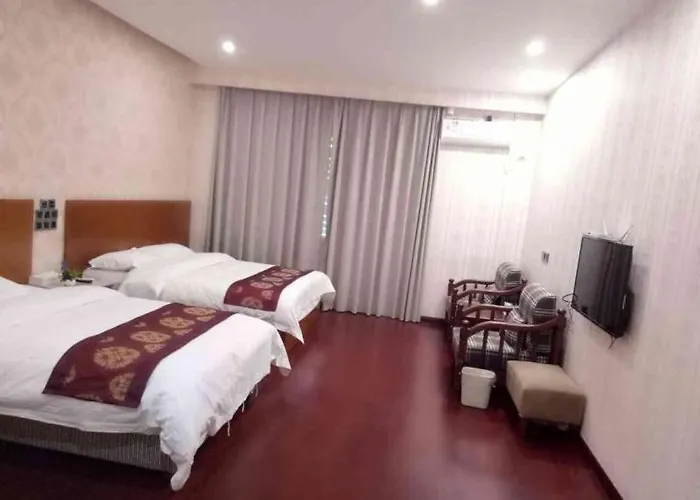 Greentree Inn Ziyang Lezhi Government Tianchi Town Express Hotel