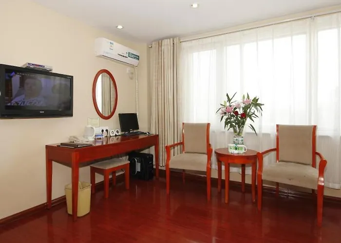 Greentree Inn Rizhao West Station Suning Plaza