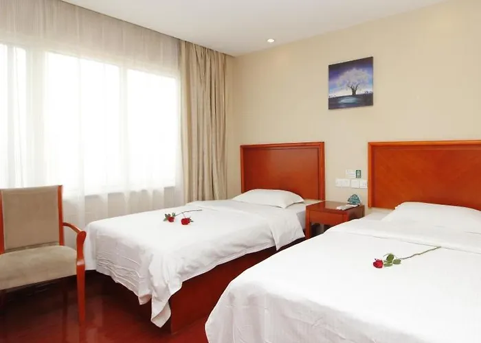 Greentree Inn Rizhao West Station Suning Plaza