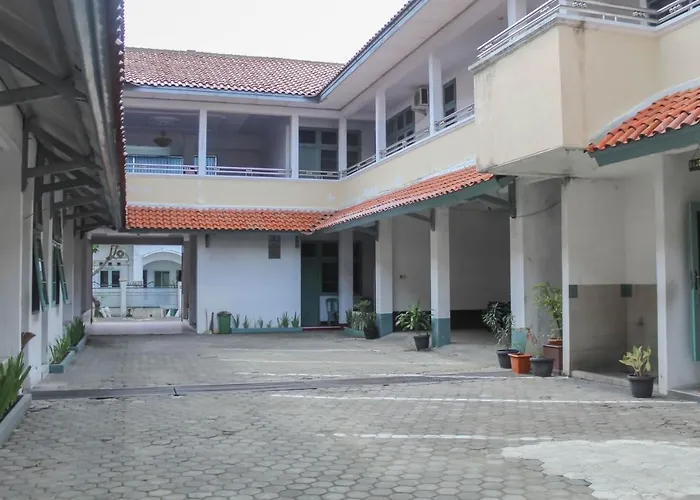 Hotel Rajawali Mitra Reddoorz