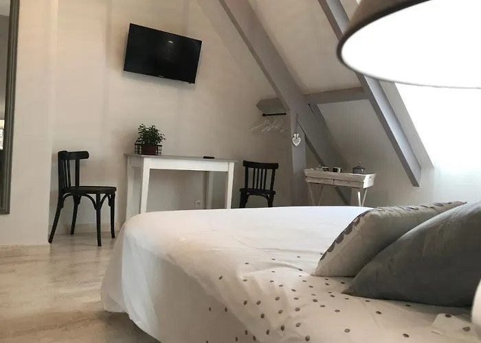 Au Coeur Des Chateaux