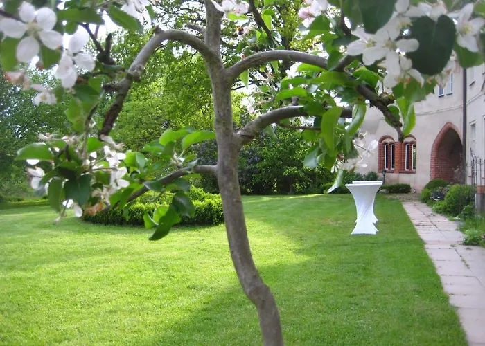 Gartenzimmer im Schloss Neuhausen