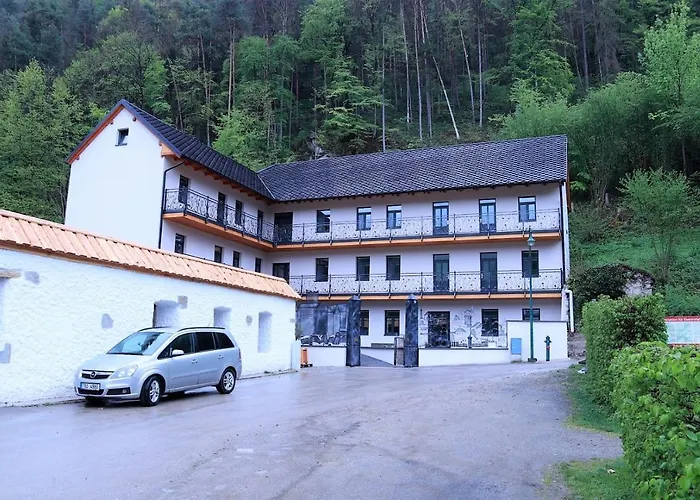 Jm Apartments