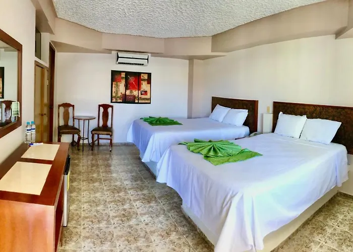 Hotel Del Camino Real
