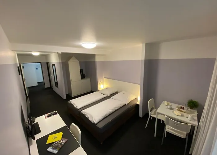 Tbd - Hotel U