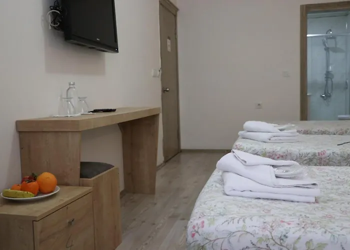 Golden Apple Hotel