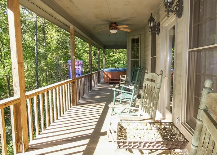 Paradise Hills, Winery Resort & Spa