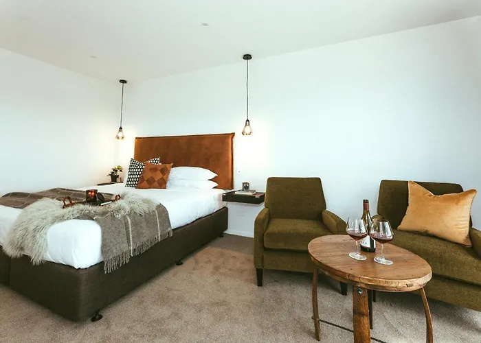 Mariner Suites