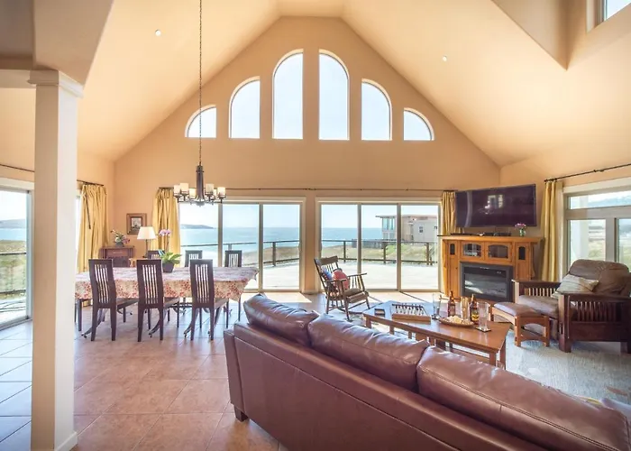 Tide Pool Retreat: Beachside Haven with Hot Tub and Game Room