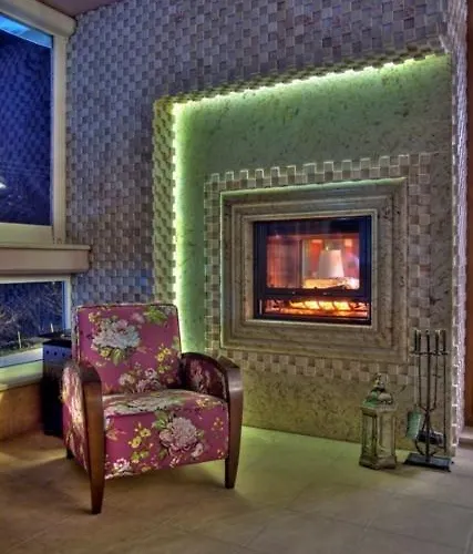 Dryades Hotel