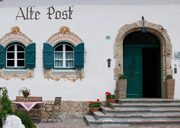 Hotel Dolomitenhof&Chalet Alte Post