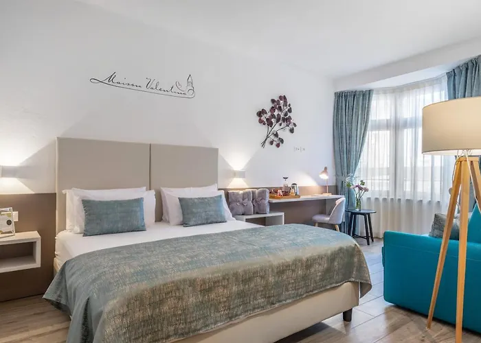 Maison Valentina