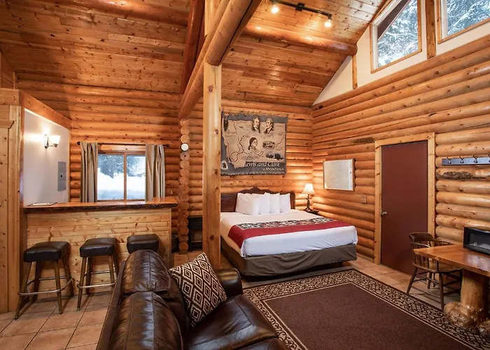 Lochsa Lodge