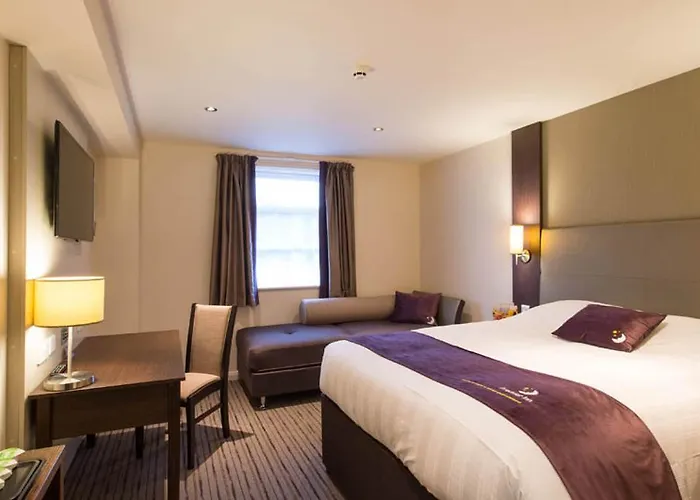 Premier Inn Dunfermline