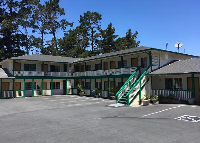 Monterey Pines Inn