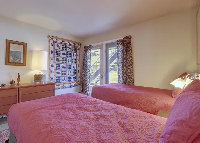 Cc19 Chateau Claire Condo