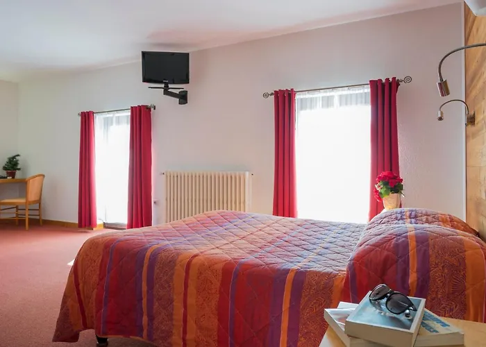 Logis Hotel La Petite Chaumiere