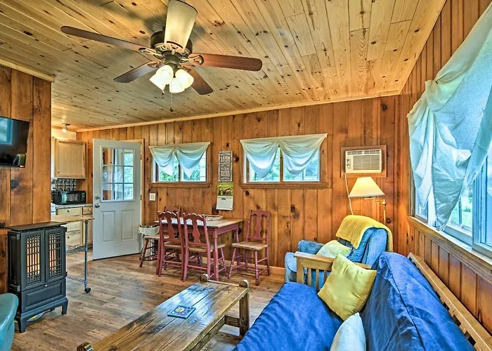 Day Trips To Boyne Mtn! Cabin Near Lake Charlevoix