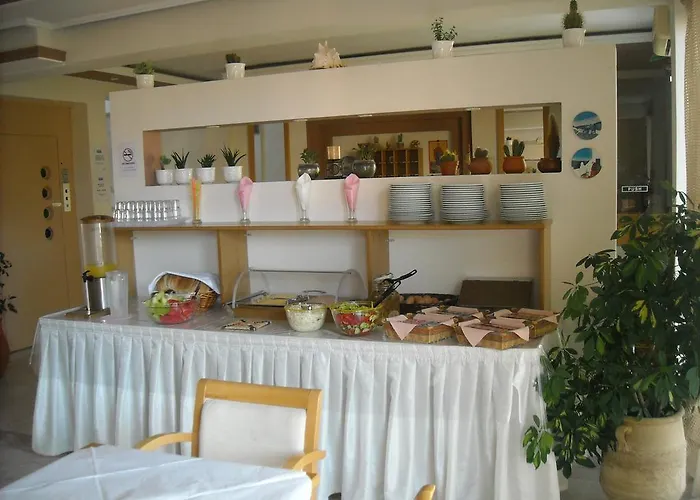 Iris Hotel