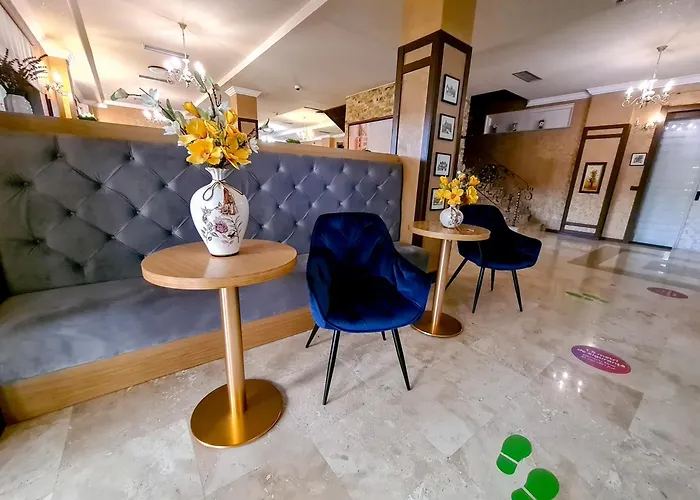 Hotel Yarus Plus