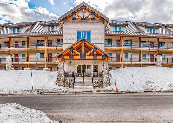 Golden Poles Chalet #110