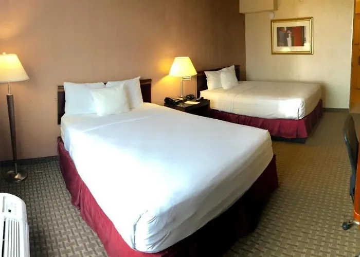 E Hotel Banquet & Conference Center