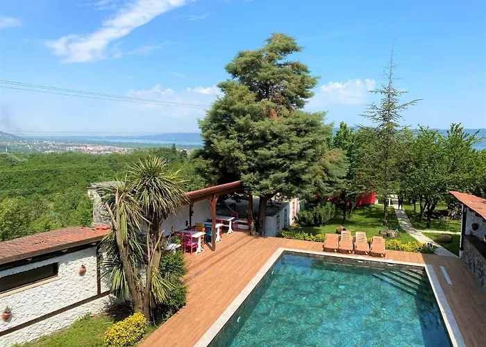 Rif Sapanca - Adult Only