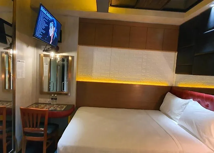 Iotel Luxury Kiosk Hotel