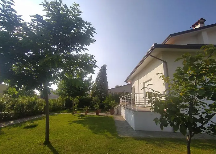 Villa La Bouganville Camaiore