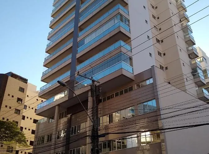 Edf Gil Nogueira - Praia Morro - Box 09 - Guarapari - FRENTE - SOL MANHA - PISCINA-SAUNA - 02 quartos - 03 TVS Tela Plana - Wi-Fi - Varanda Gourmet - Tela de Proteção e Churrasqueira à gas - Dois elevadores - 01 GARAGEM - Portaria 24 horas - 50 Mts P