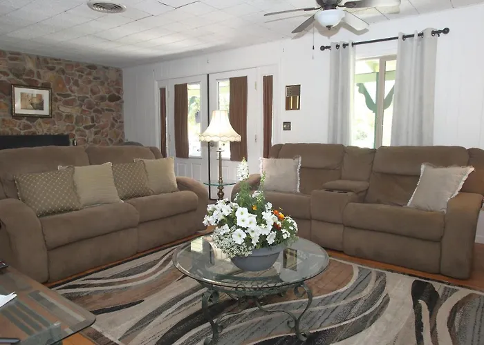 Kern Riverview Inn