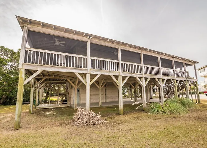 Drop Anchor A Dog-Friendly Home With Beach Access