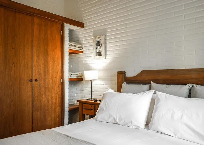 Valeria House Rental Suites