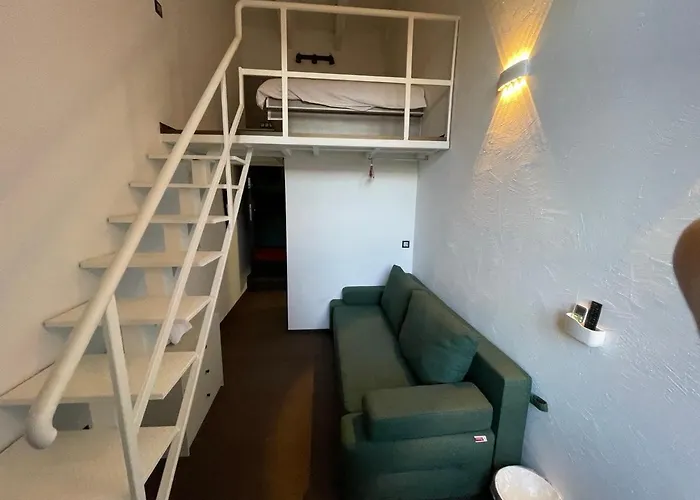 Lift Hotel Boutique - Derybasivska