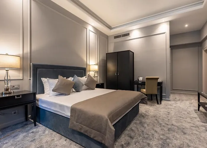 Dvoryansky Hotel