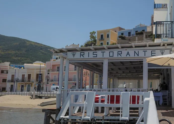 Hotel Gennarino A Mare