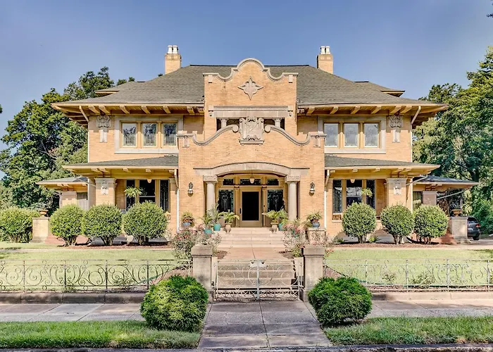 Oak Hall Mansion And Boutique Hotel